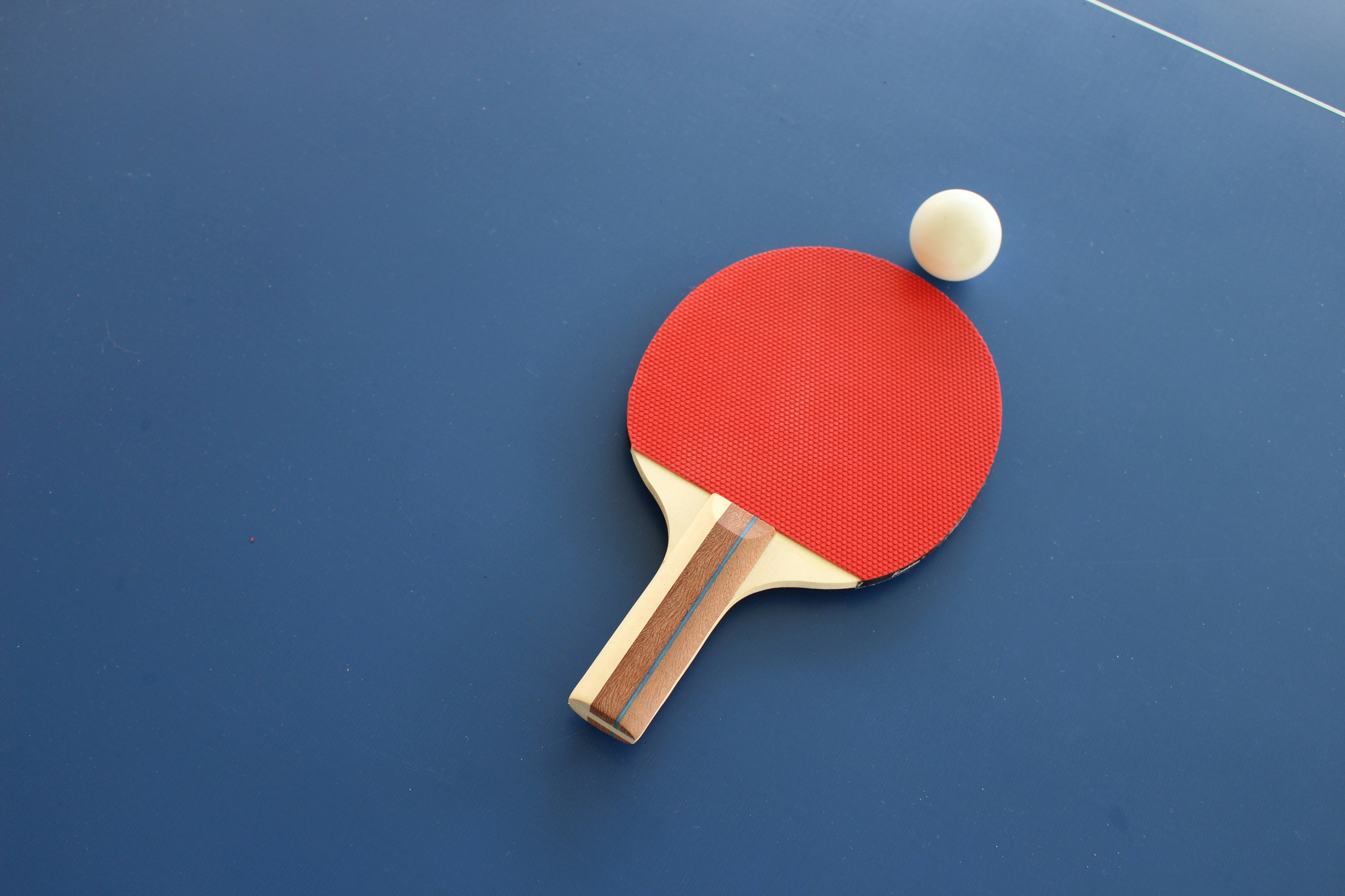 Ping pong racket and ball